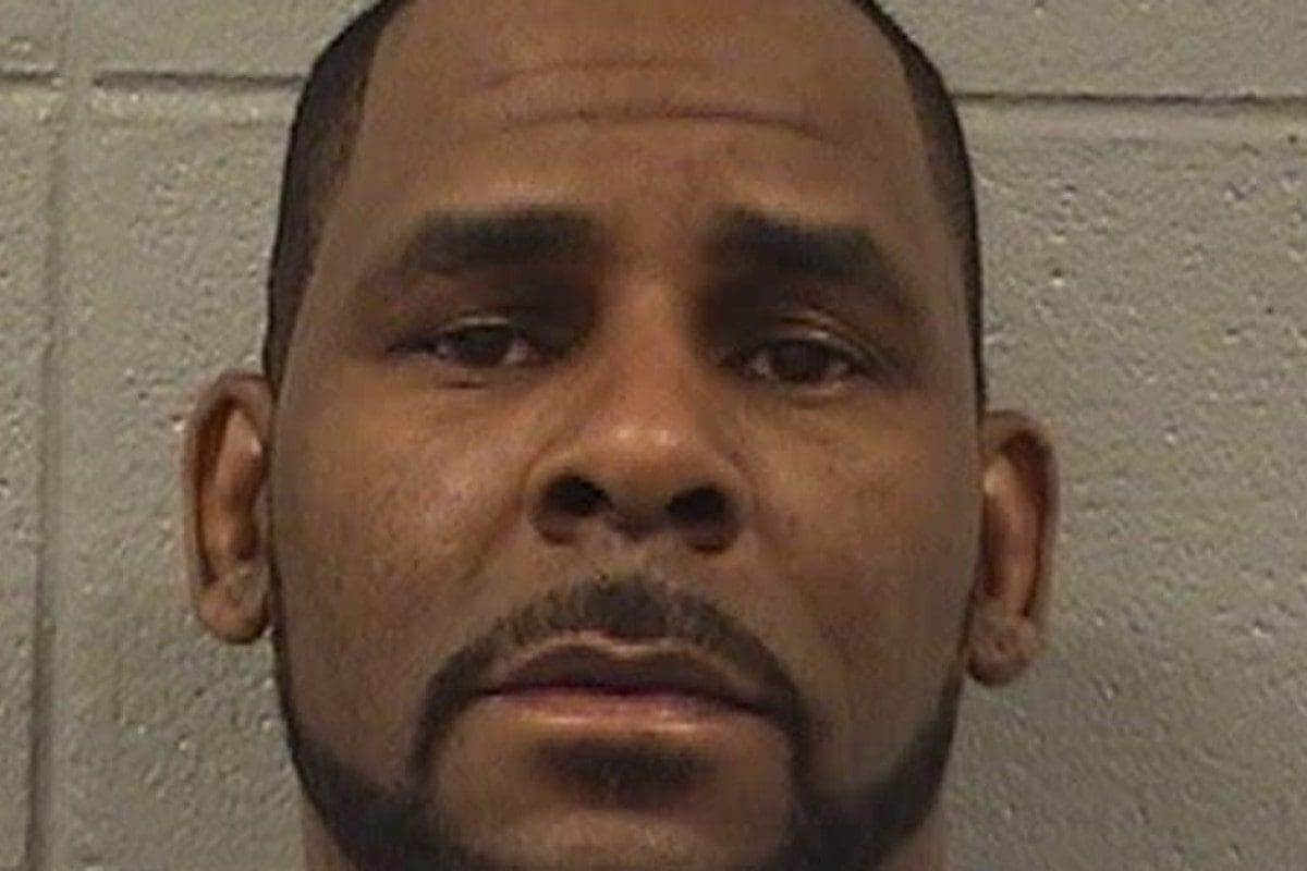 R. Kelly held without bond, prosecutors call him an ''extreme danger to(02)