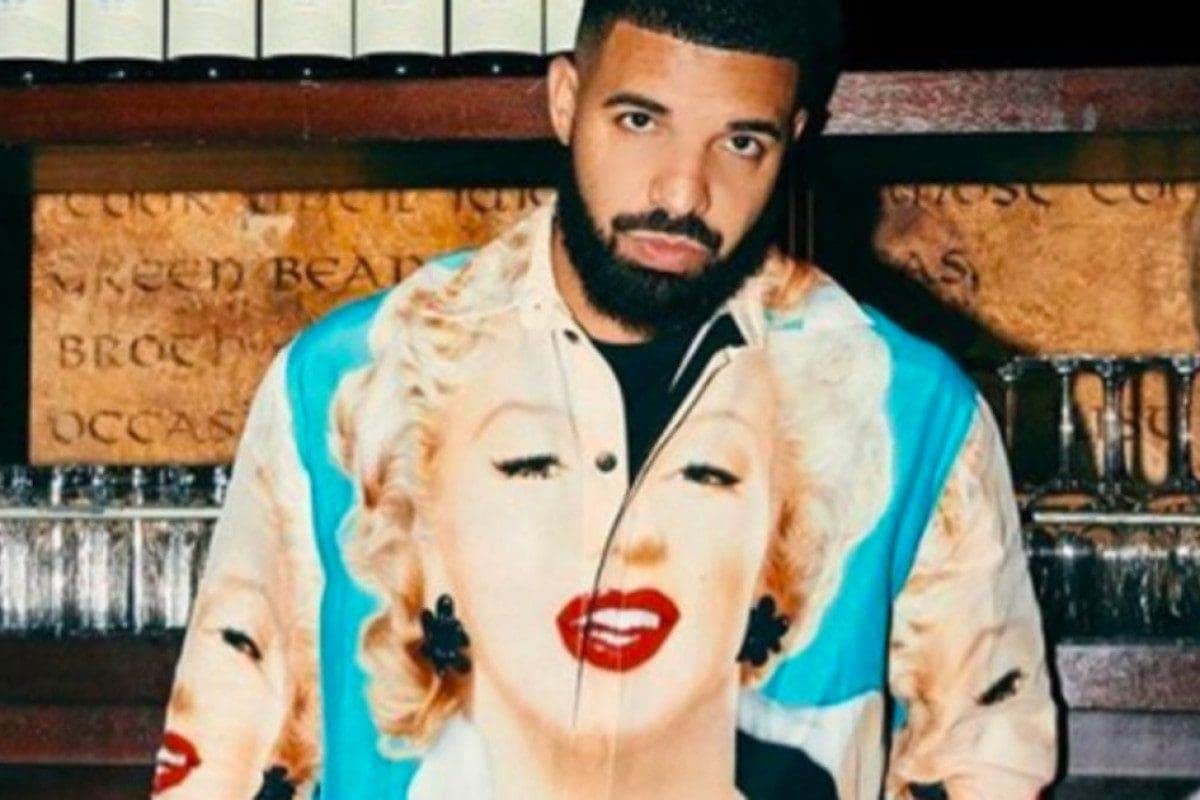 Drake the first solo artist to have more than 200 appearances