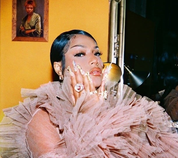 Stefflon Don Drops Can T Let You Go Visual
