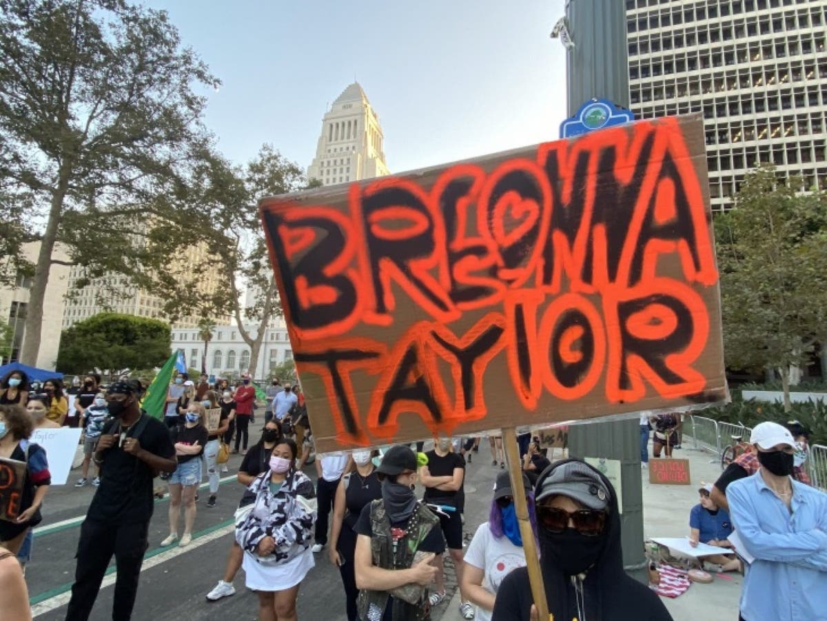 Ohio cops charged with assaulting George Floyd protesters