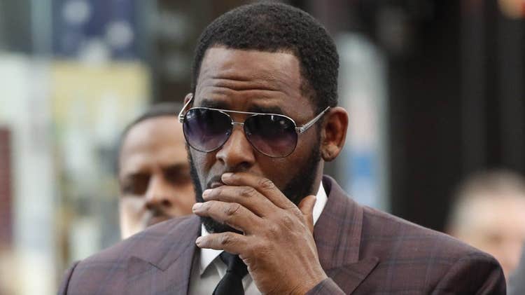 Federal prosecutor calls R. Kelly a “predator” in opening statement