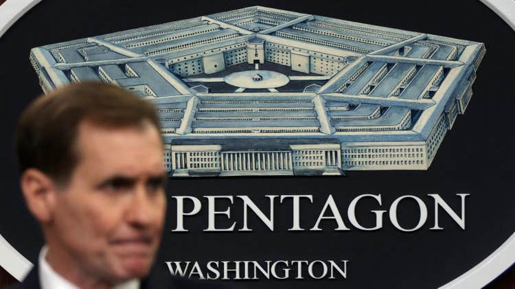 Pentagon to make COVID-19 vaccine mandatory for military