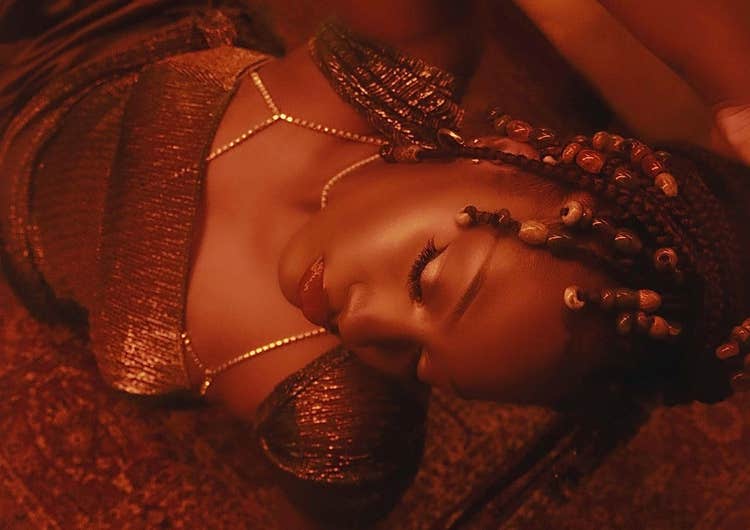 Listen to Tems’ latest single “Crazy Tings”