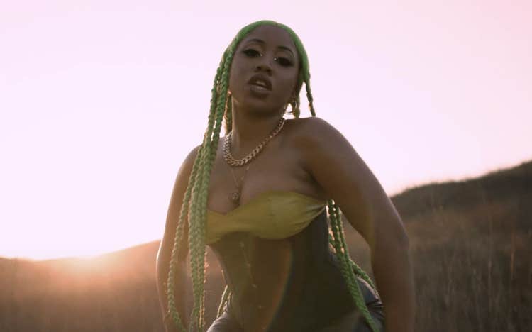 Liana Banks gives “Zero Fcks” on new single