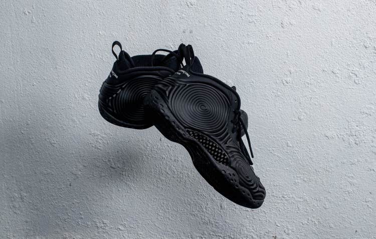 The COMME Des GARÇONS x Nike Air Foamposite One