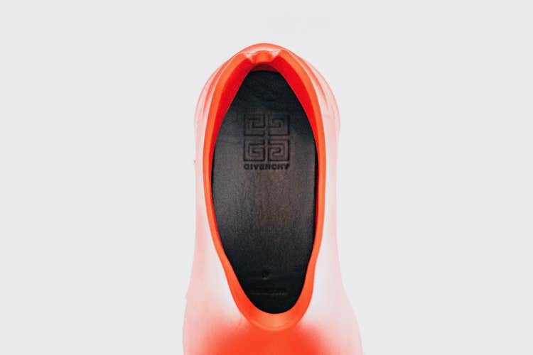 Givenchy Monumental Mallows in red