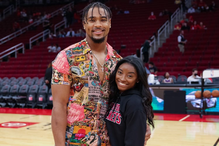 Jonathan Owens, Simone Biles