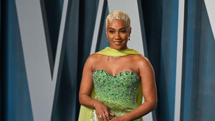 tiffany haddish green dress Australia, I love you. Thanks for having me @sydneycomedyfestival : @emilysudlow Looks: @rebeccavallance