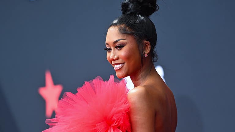muni long pink dress Muni Long #BET Awards 2022