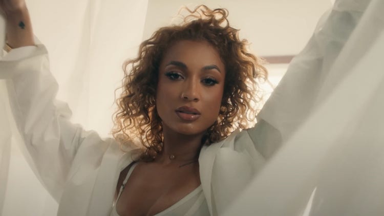 DaniLeigh