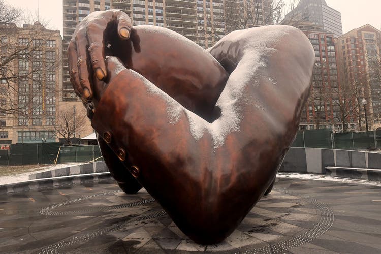 mlk statue, the embrace