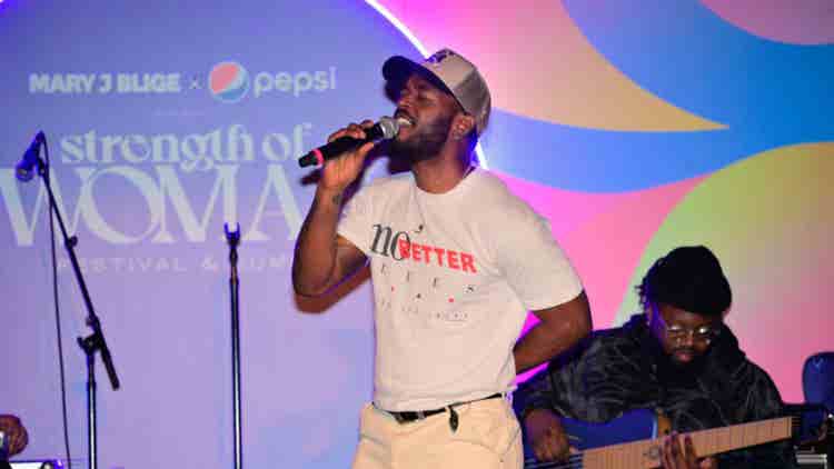 Luke James