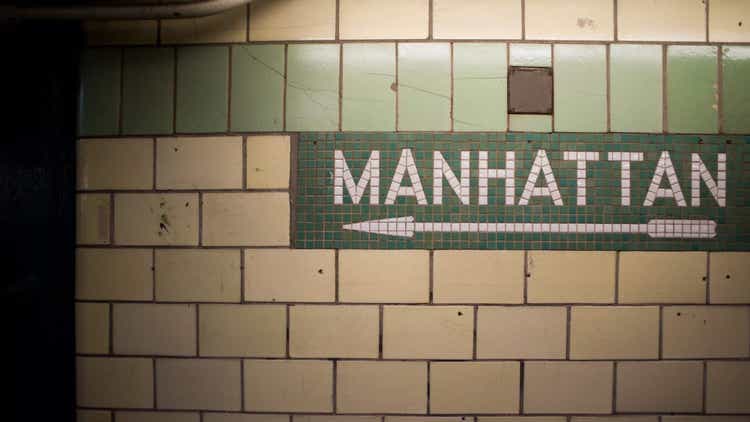New York subway sign