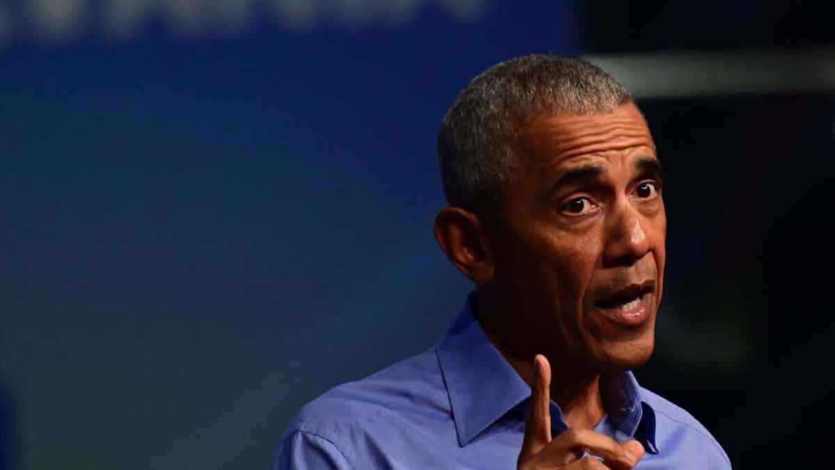 Barack Obama addresses a question about his endoftheyear lists