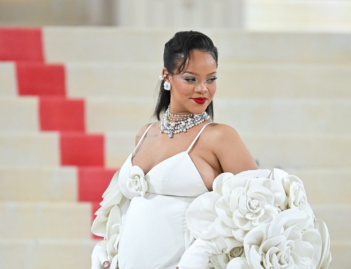 Rihanna breastfeeds Baby RZA for the camera