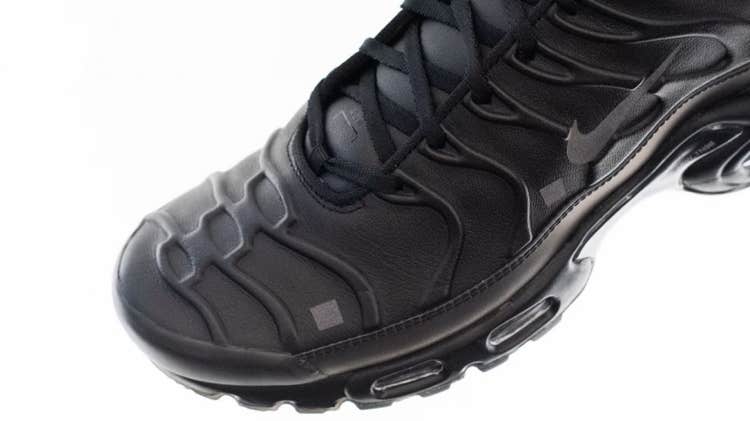 A-Cold-Wall* x Nike TN98 Onyx detailed view