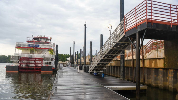 The Harriott II riverboat