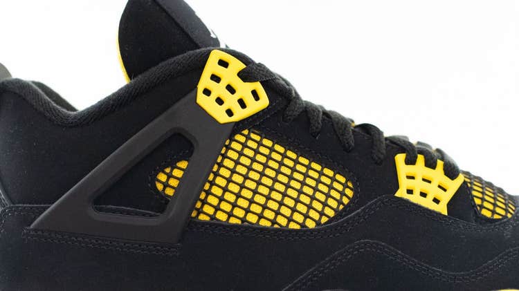 Air Jordan IV Retro