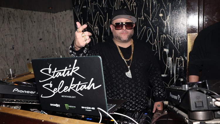 Statik Selektah