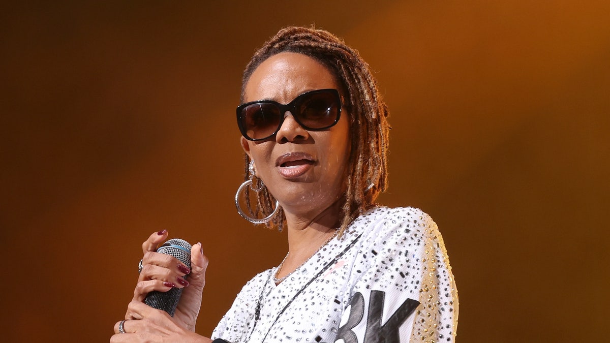 MC Lyte honored for fighting to get artists paid for radio play