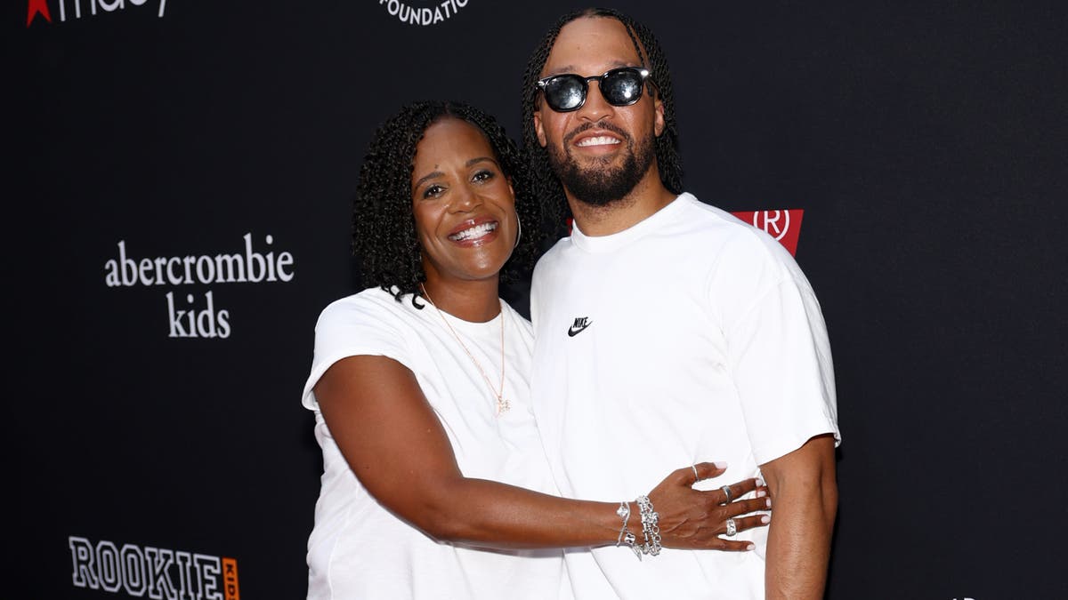 Jalen Brunson's mom pens letter ahead of Knicks championship ring ceremony, recalls moment she learned to just be his mom