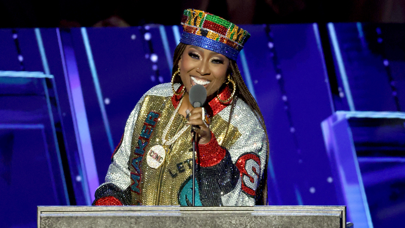 Missy Elliott reacts as first female with six platinum albums