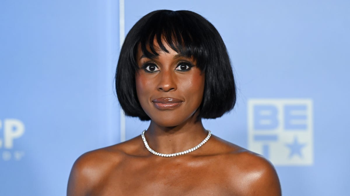Issa Rae reunites with “Insecure” collaborator Prentice Penny for new HBO comedy pilot set in the boxing world