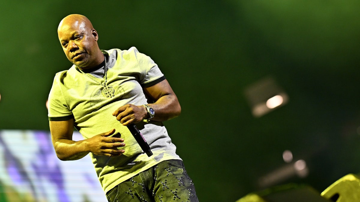 Too $hort planned his farewell, but new music keeps pulling him back: “How the f**k do I stop?”