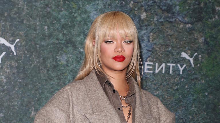 Rihanna Models Savage X Fenty's Bold Lace Collection Rihanna Models Savage X Fenty's Bold Lace Collection