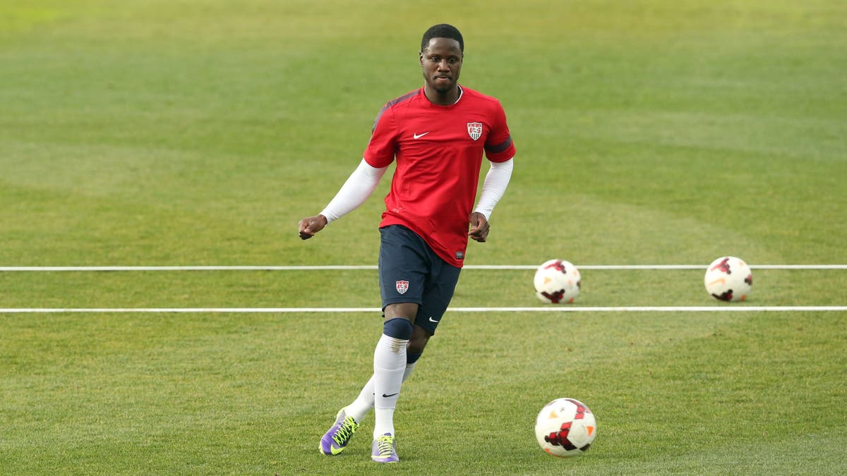 Former pro soccer player Eddie Johnson to mentor 3-year-old prodigy left traumatized after police were called to his game