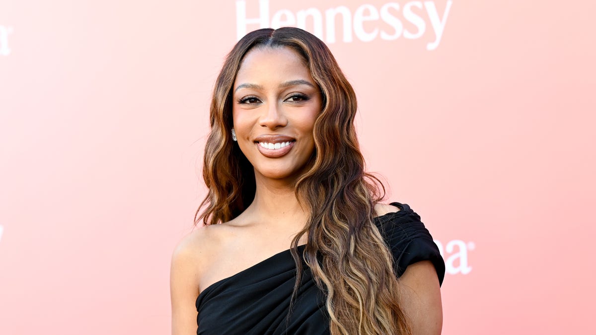 Victoria Monét turns up the ‘Frequency Of Love' with KAYTRANADA-produced single “Reach Out”: Listen here