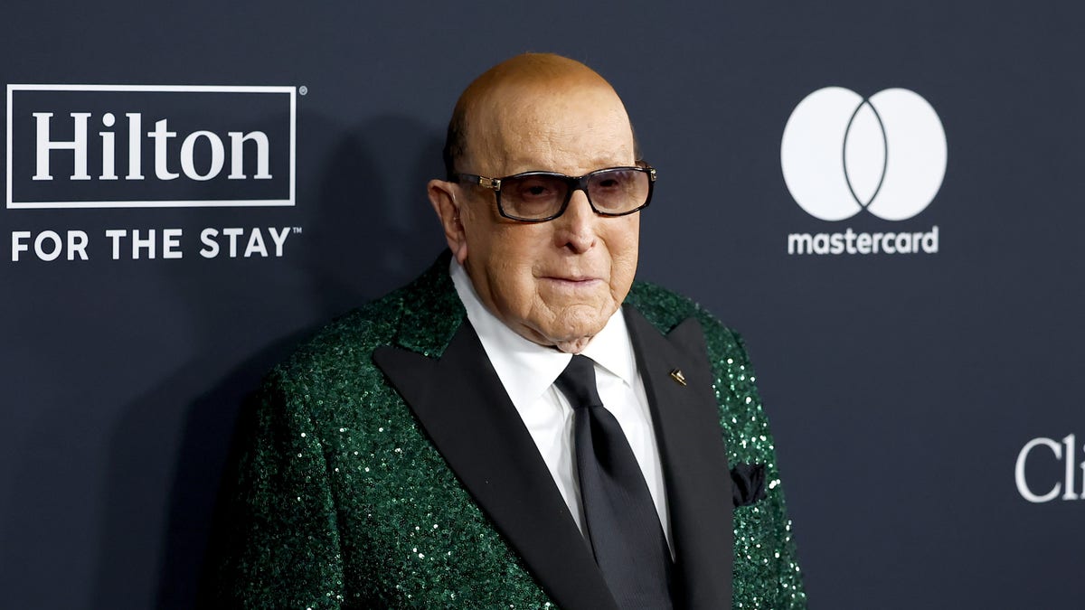 Music mogul Clive Davis dies at 94
