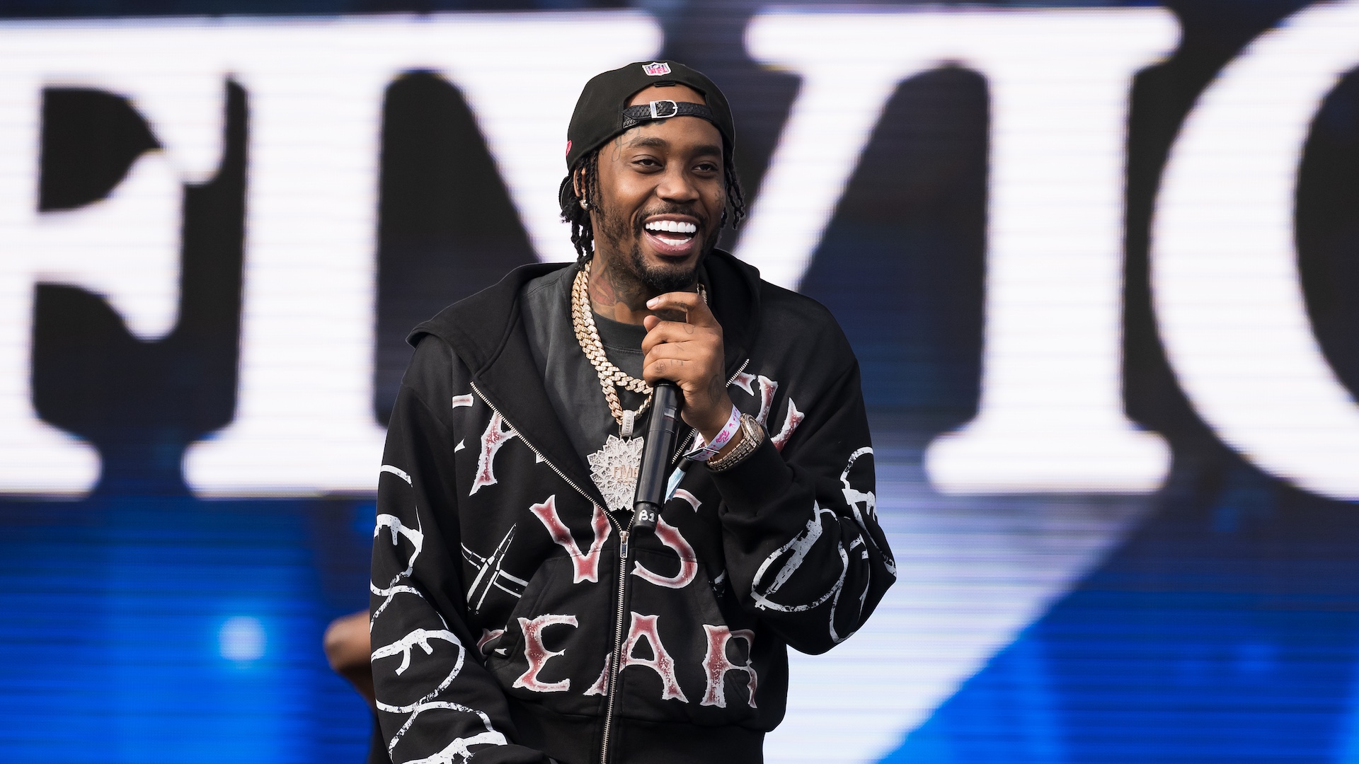 Ashanti confirms her Verzuz is canceled because she has Coronavirus