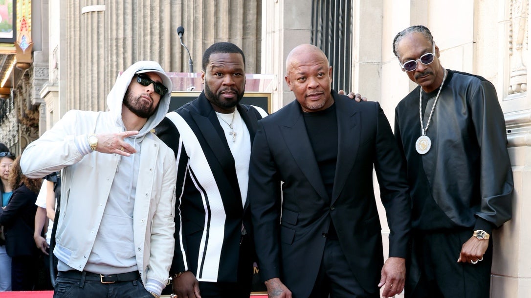 Jimmy Kimmel pulls off humorous skit with Dr. Dre, Snoop Dogg, 50 Cent, and Eminem