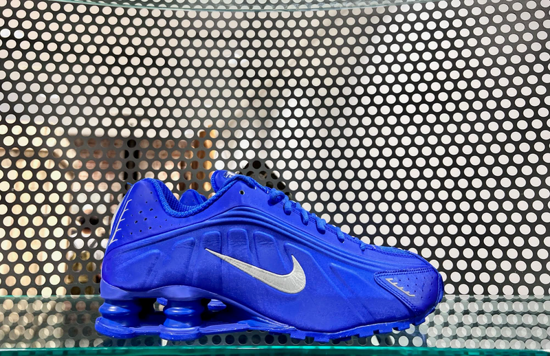 Nike Shox R4 sneakers 