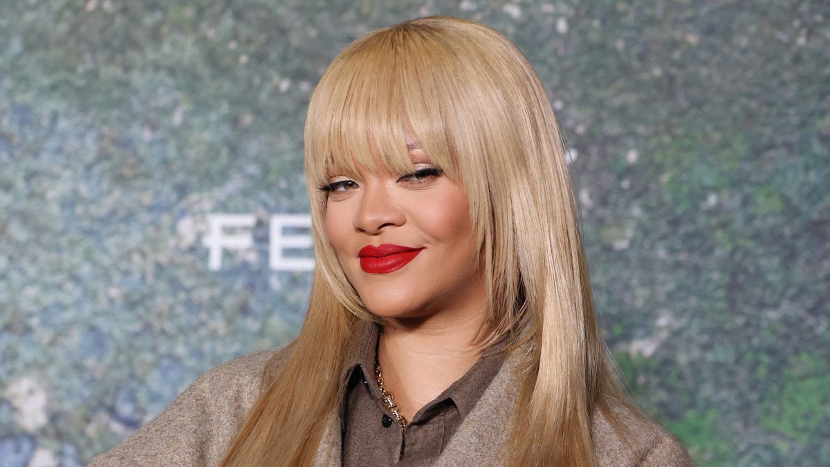 Man down! The 14 most legendary Rihanna clapbacks