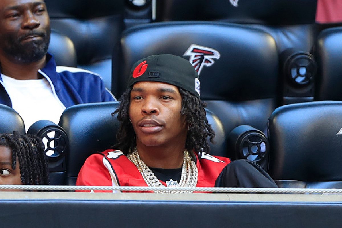 Lil Baby addresses speculations that he has beef with Migos