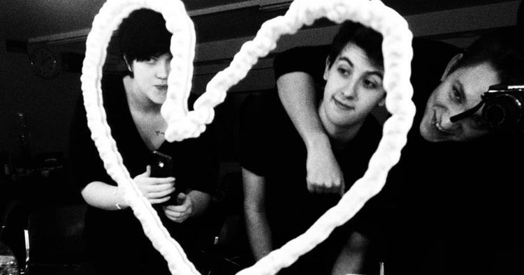 洋楽 E.P.R. The Group Of Unsigned Artists The xx share new album title, artwork, and the Hall & Oates